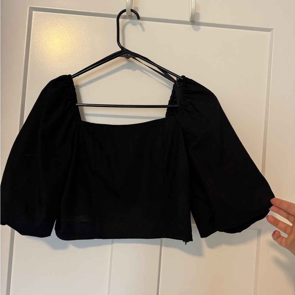 Francesca's Collections Black Puff Sleeve Blouse